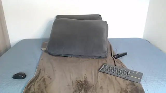 AmeliPonce 现场XXX聊天