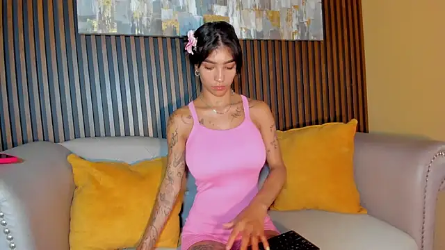 LauraAristizabal Live XXX-Chat