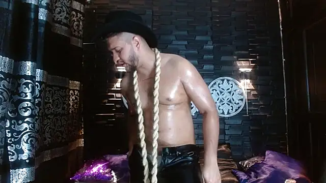 HARRY_RAMIREZ 现场XXX聊天