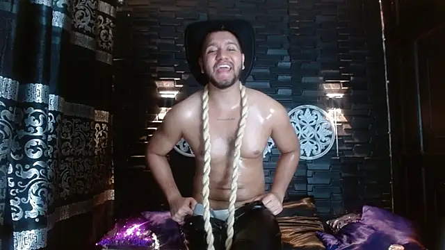 XXX chat uživo modela HARRY_RAMIREZ