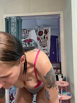 lolabunny9のライブXXXチャット