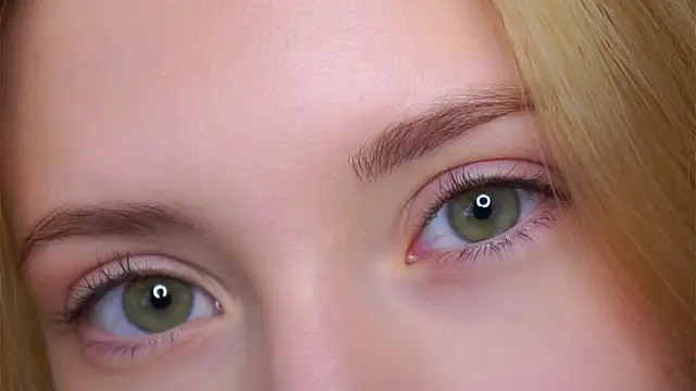 SunnivaCovil Chat XXX in diretta