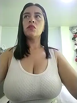 hailey85: απευθείας συνομιλία ΧΧΧ