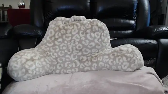 Juicy_Julie469 即時 XXX 聊天