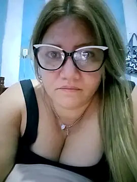 Carlotaazul 即時 XXX 聊天