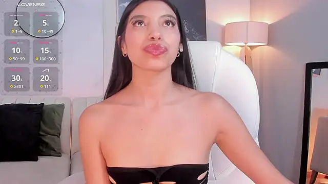 Tiffany_Low Chat XXX in diretta