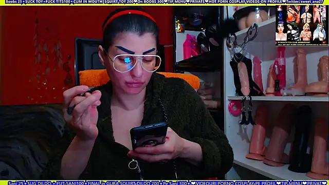 Chatroom XXX en direct de cuminmenowbbyx