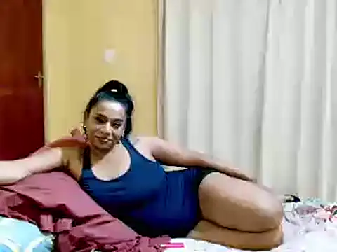 MiZzCreator Live XXX-Chat