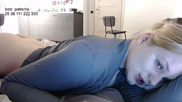 hey_shinyy live XXX chat