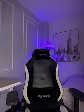 HoneyMollyX Adlı Modelin Canlı XXX Sohbeti