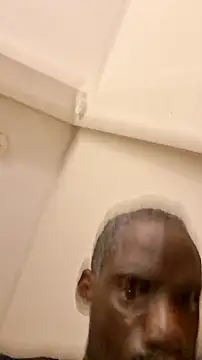 Tyty86866 Show in webcam