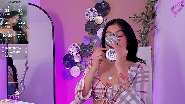 Chat XXX en directo de lilith_petit_