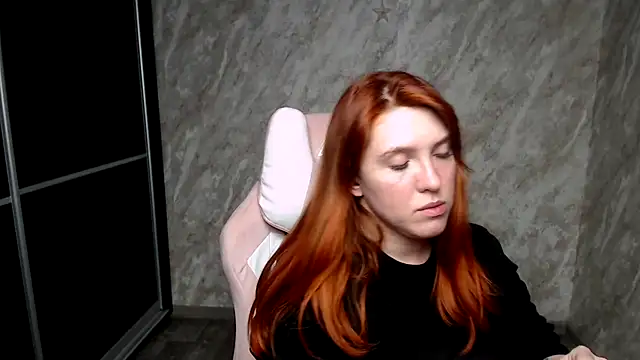 Онлайн чат XXX Reginasmilee