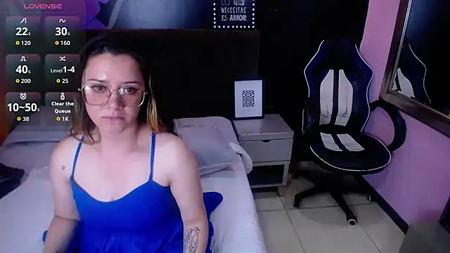 Alaiia___ 现场XXX聊天