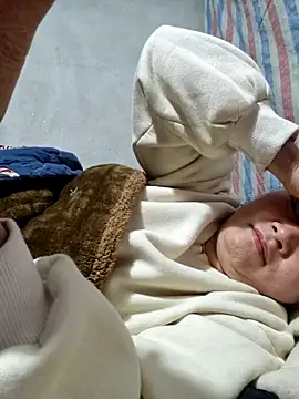 yoowwmr Adlı Modelin Web Kamerası Şovu