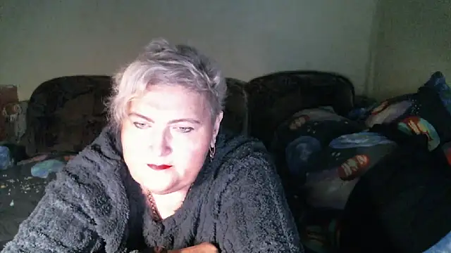 Lana555 Adlı Modelin Canlı XXX Sohbeti