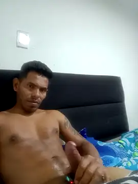 adambrosk_08 webkamerás műsora