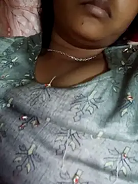 XXX chat uživo modela maskedlover321