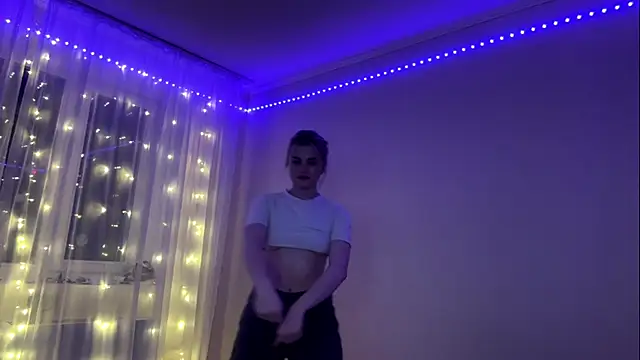 KariJarecke Adlı Modelin Web Kamerası Şovu