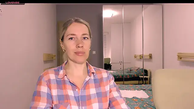 Javelinka Chat XXX live