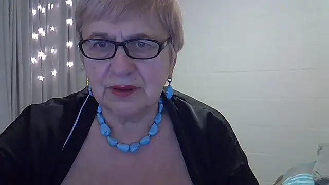 SweetCherry27 live XXX chat