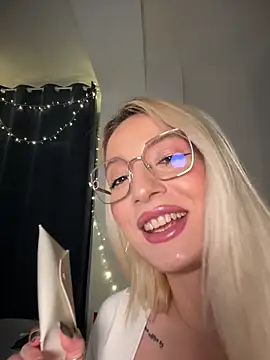 Ella_Charm Chat XXX in diretta