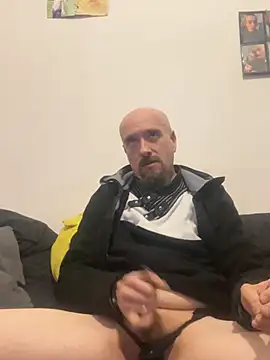 branleurbidu90 Live XXX Chat