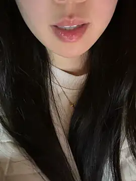 Uyennii02 网络视讯表演