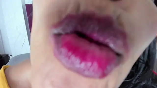 Anthonelaa__ live XXX chat