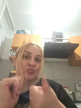 Malichkaanna30 élő XXX-chatje