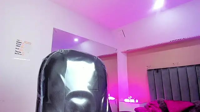 Giselle_Roldan: απευθείας συνομιλία ΧΧΧ