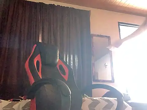 Nooneisthis élő XXX-chatje