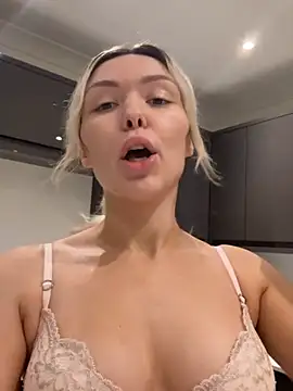 lolableux Adlı Modelin Web Kamerası Şovu