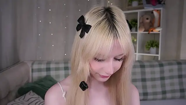 MarciDarugar: онлайн-секс-чат