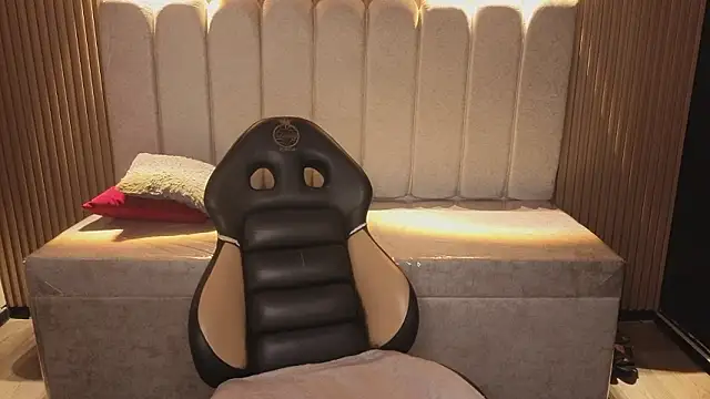 Czat XXX na żywo – _Mia_Evans_1