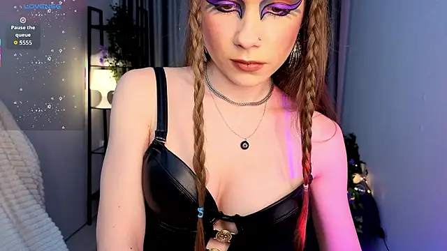 KarenSmitht Adlı Modelin Canlı XXX Sohbeti