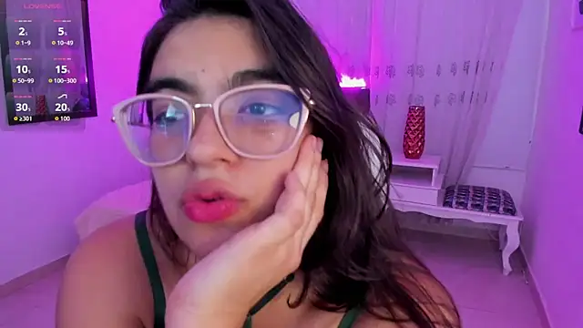 Luna_Jonnes1: απευθείας συνομιλία ΧΧΧ