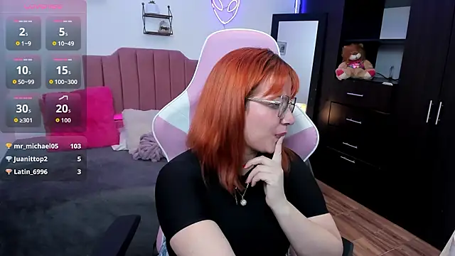 Nina_curvesのライブXXXチャット