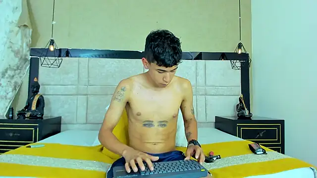 JacksonWillss Live XXX Chat