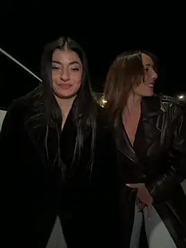 Chatroom XXX en direct de SweetAlegra_