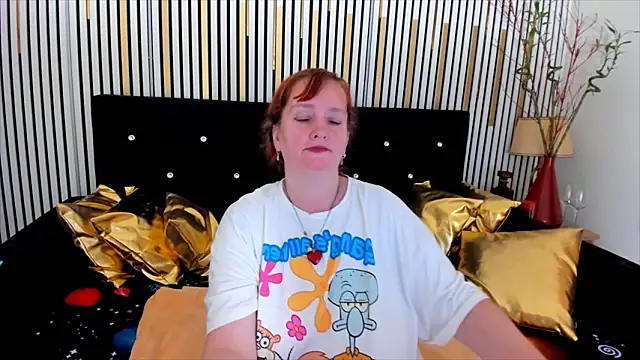 SinFulTitsDD 网络视讯表演