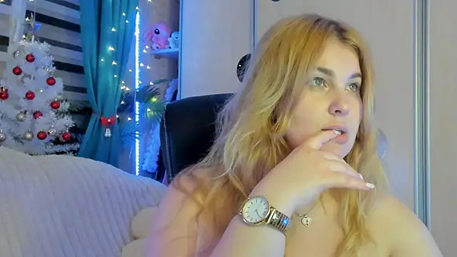 CoraSwon: онлайн-секс-чат