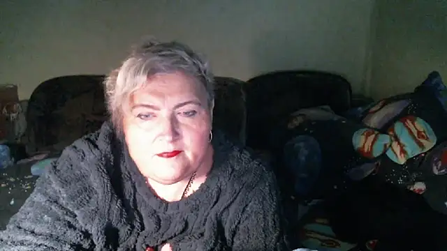 Lana555: онлайн-секс-чат