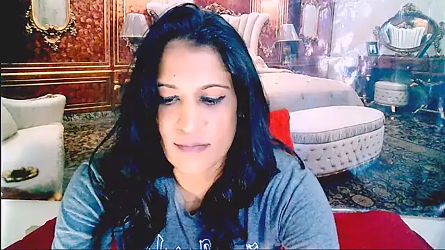 IndianSexcSmyle 现场XXX聊天