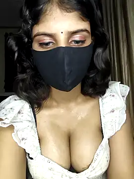 Zaayaa_2 Adlı Modelin Web Kamerası Şovu