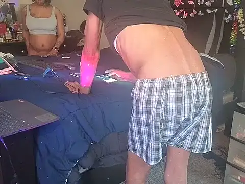 GOODIETIMES1 Adlı Modelin Canlı XXX Sohbeti