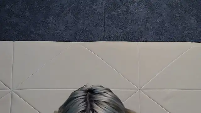 IssaSmith live XXX chat