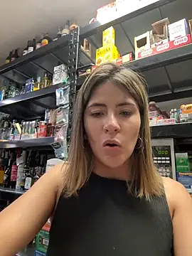 Andrea_19blonde: απευθείας συνομιλία ΧΧΧ