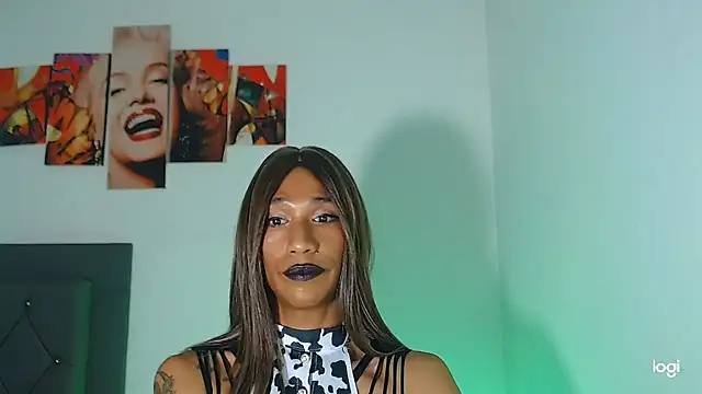 red_veltet Adlı Modelin Canlı XXX Sohbeti