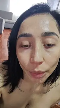 Chatroom XXX en direct de Elowyn